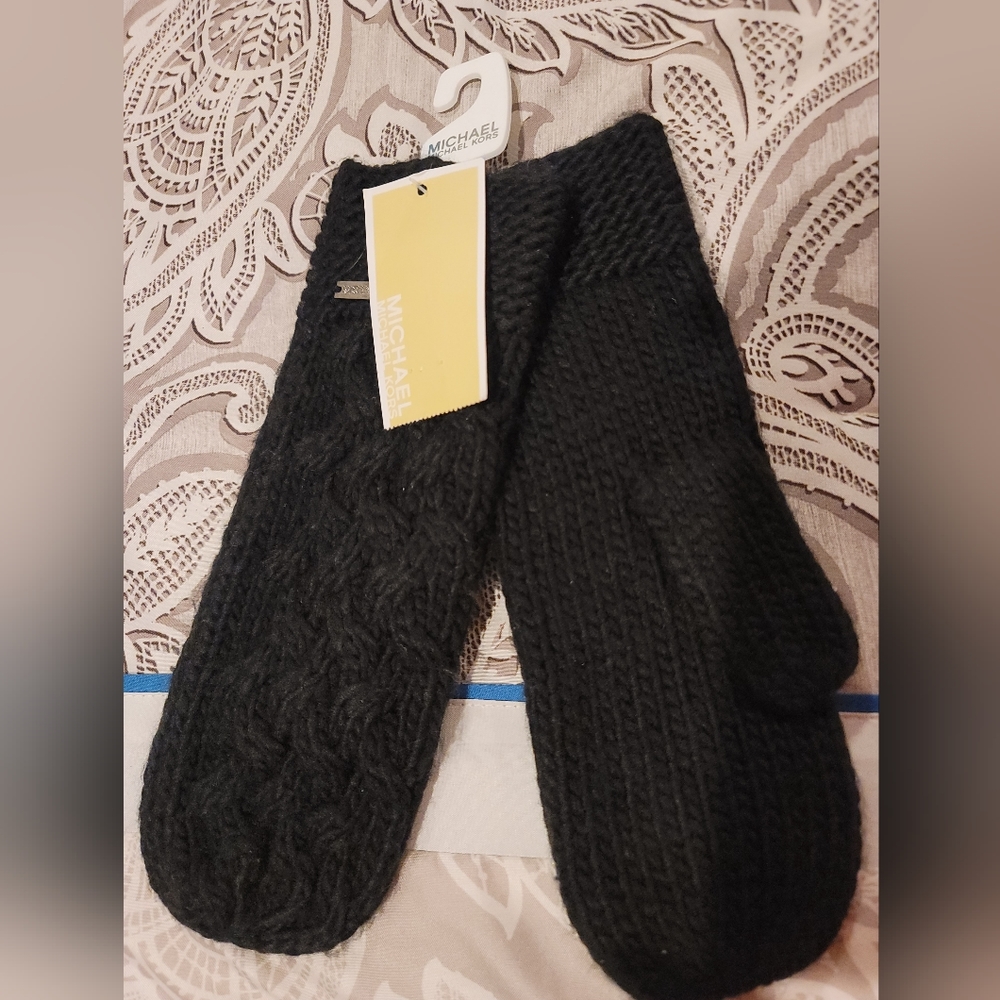 Michael Kors Ladies Mittens
